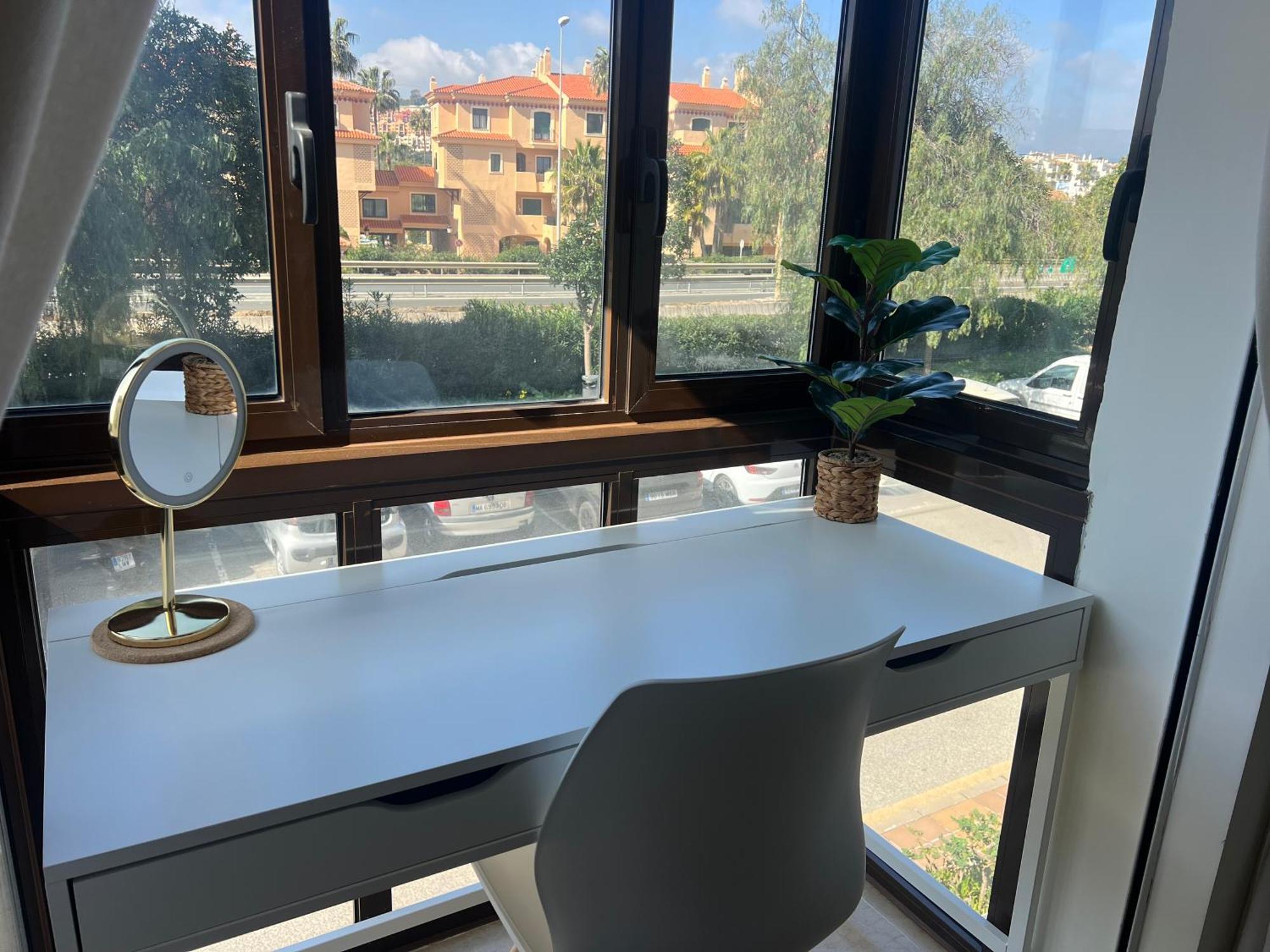 Puerto De La Duquesa Apartment มานิลบา ภายนอก รูปภาพ